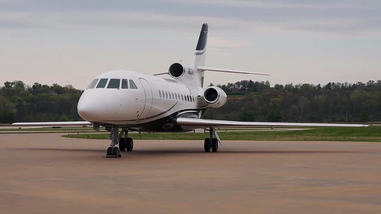 Falcon 900 N636SJ video — press play